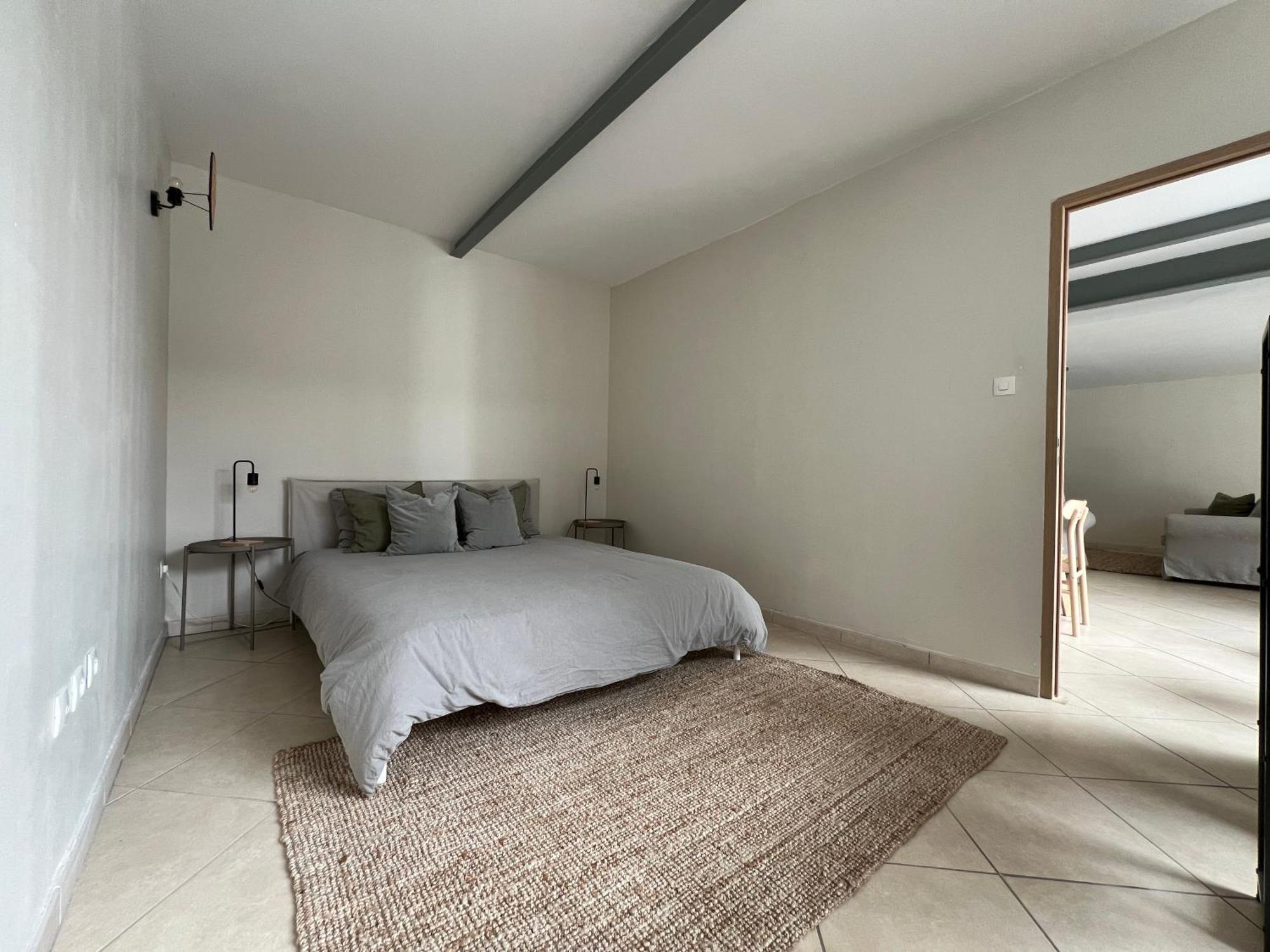 Centre 3 Chambres, Patio Prive, Garage, Linge Et Menage Inclus *